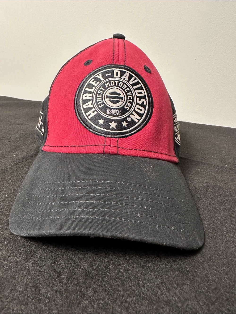 Harley-Davidson Black/Burgundy Fitted Baseball Cap